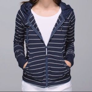 EUC Lulu zip up hoodie